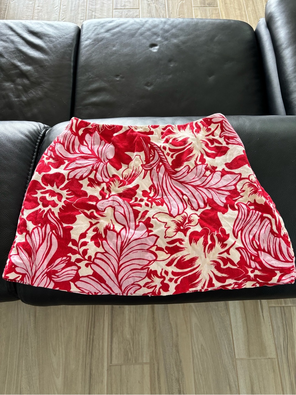Abercrombie & Fitch Red and Pink Floral Mini Skirt